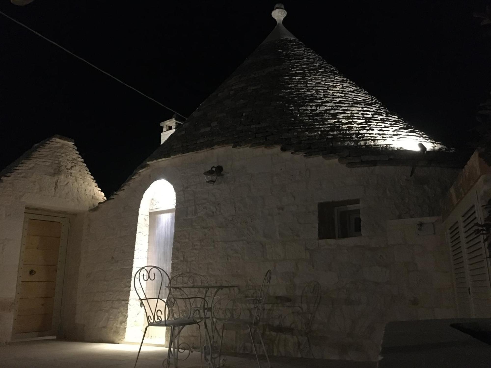 Trulli Le 2 Nicchie Villa Locorotondo Exteriör bild